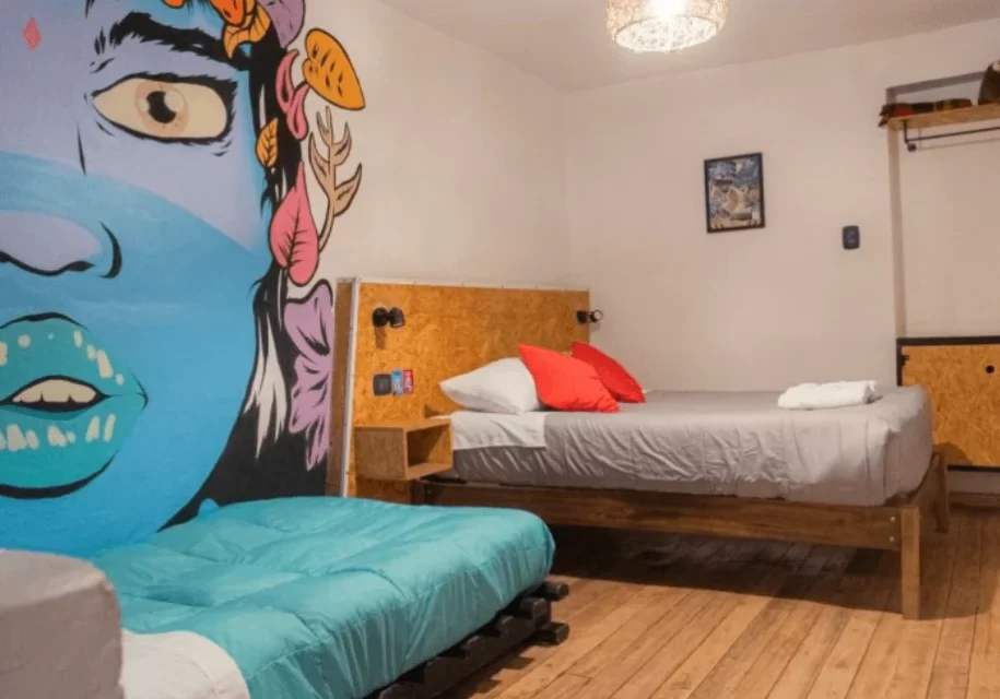 Deluxe Habitación Privada Matrimonial Red - Supertramp Hostel Cusco - Habitación - Hospedaje - Alojamiento