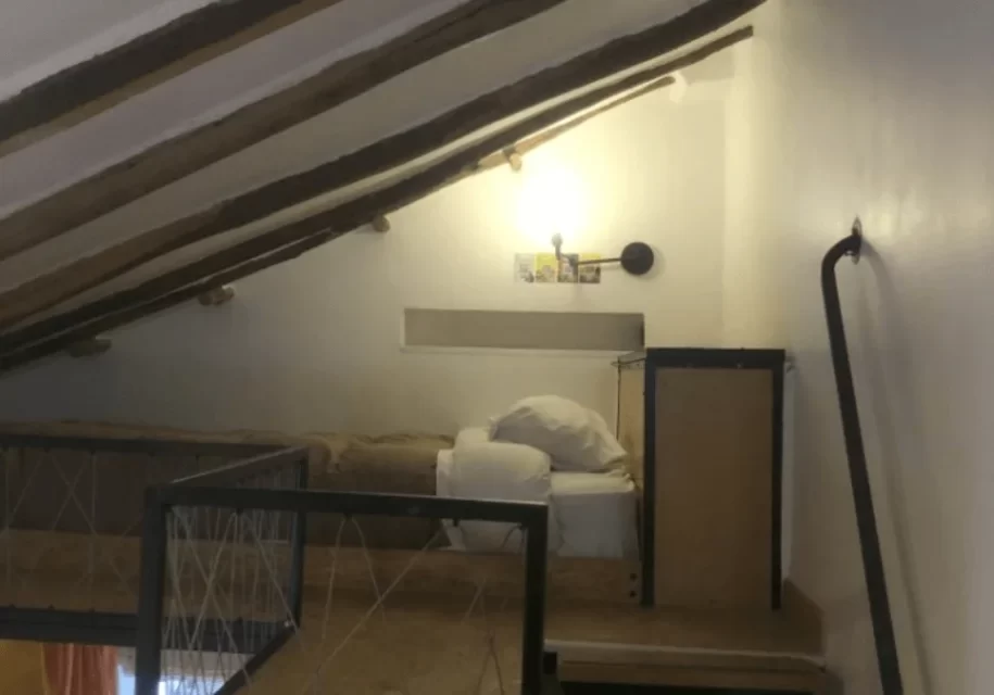 Orange Room - Habitación Compartida 8 camas - Hospedaje Cusco Supertramo Cusco Hostel